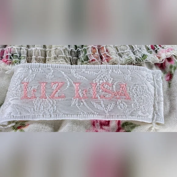 Liz Lisa • Peasant Off-Shoulder Top Size 0 - Picture 4 of 5